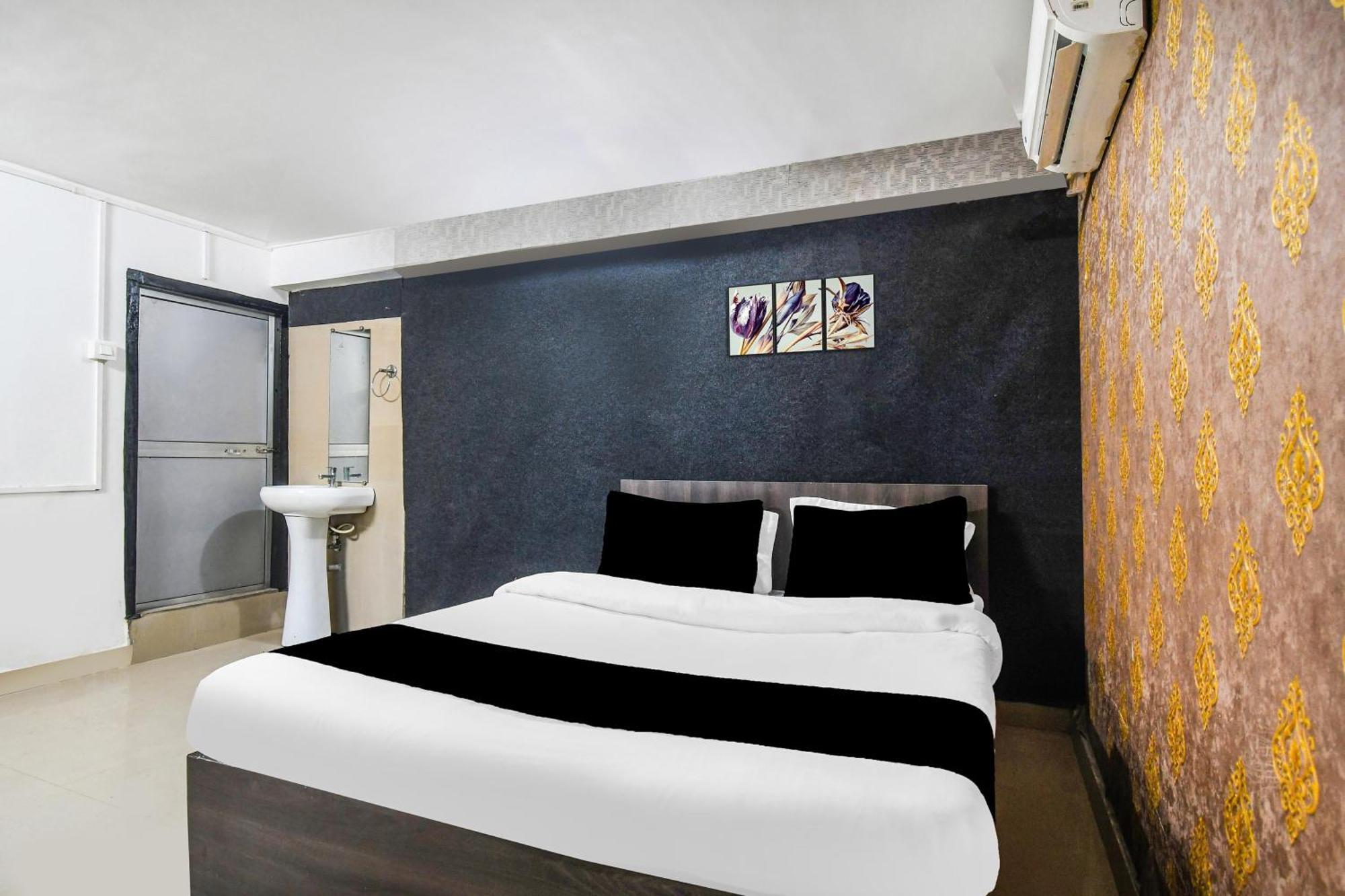 Super Hotel O Champasari Siliguri Formerly Four Fox Suits Panchanai المظهر الخارجي الصورة