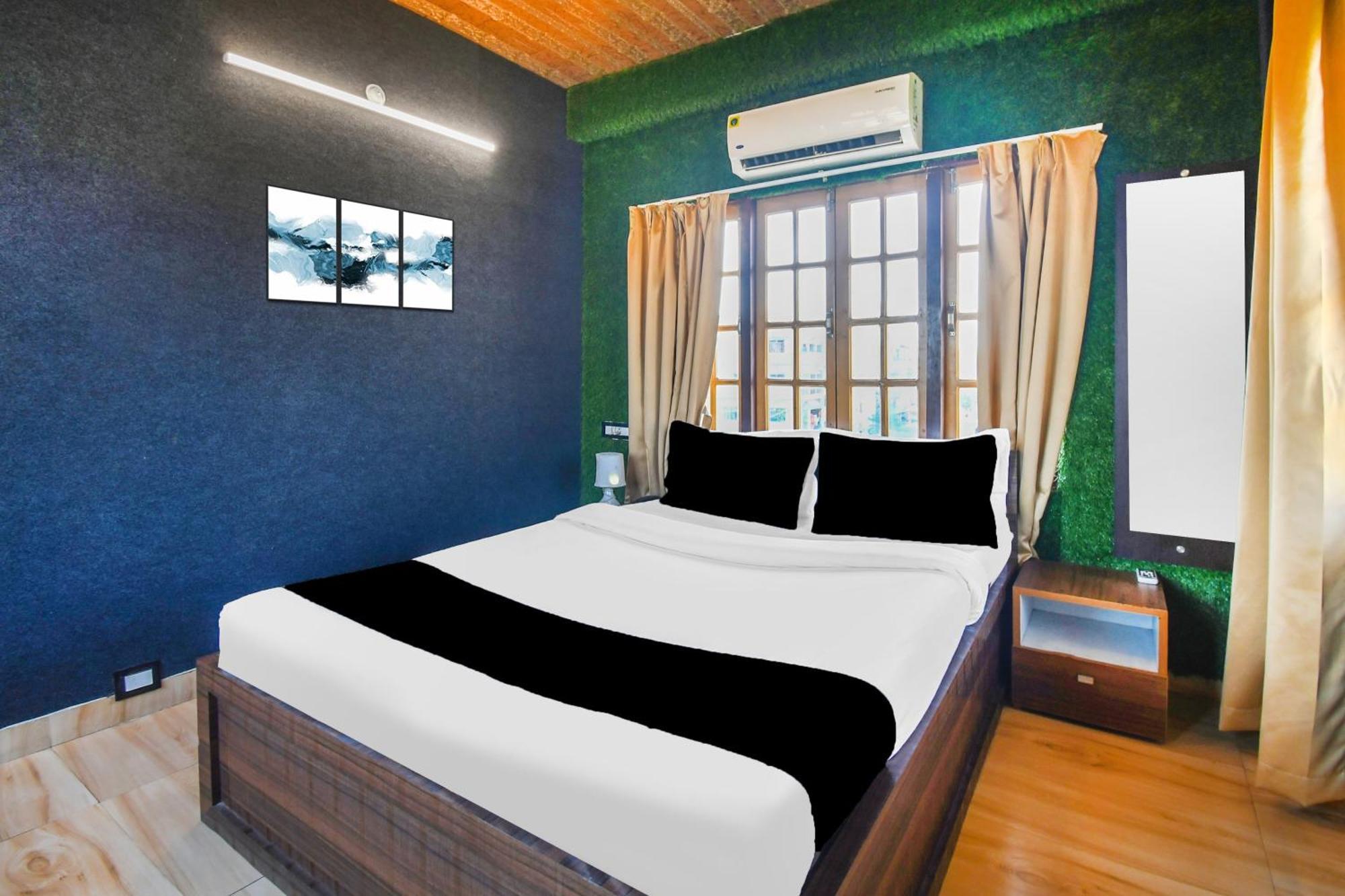 Super Hotel O Champasari Siliguri Formerly Four Fox Suits Panchanai المظهر الخارجي الصورة