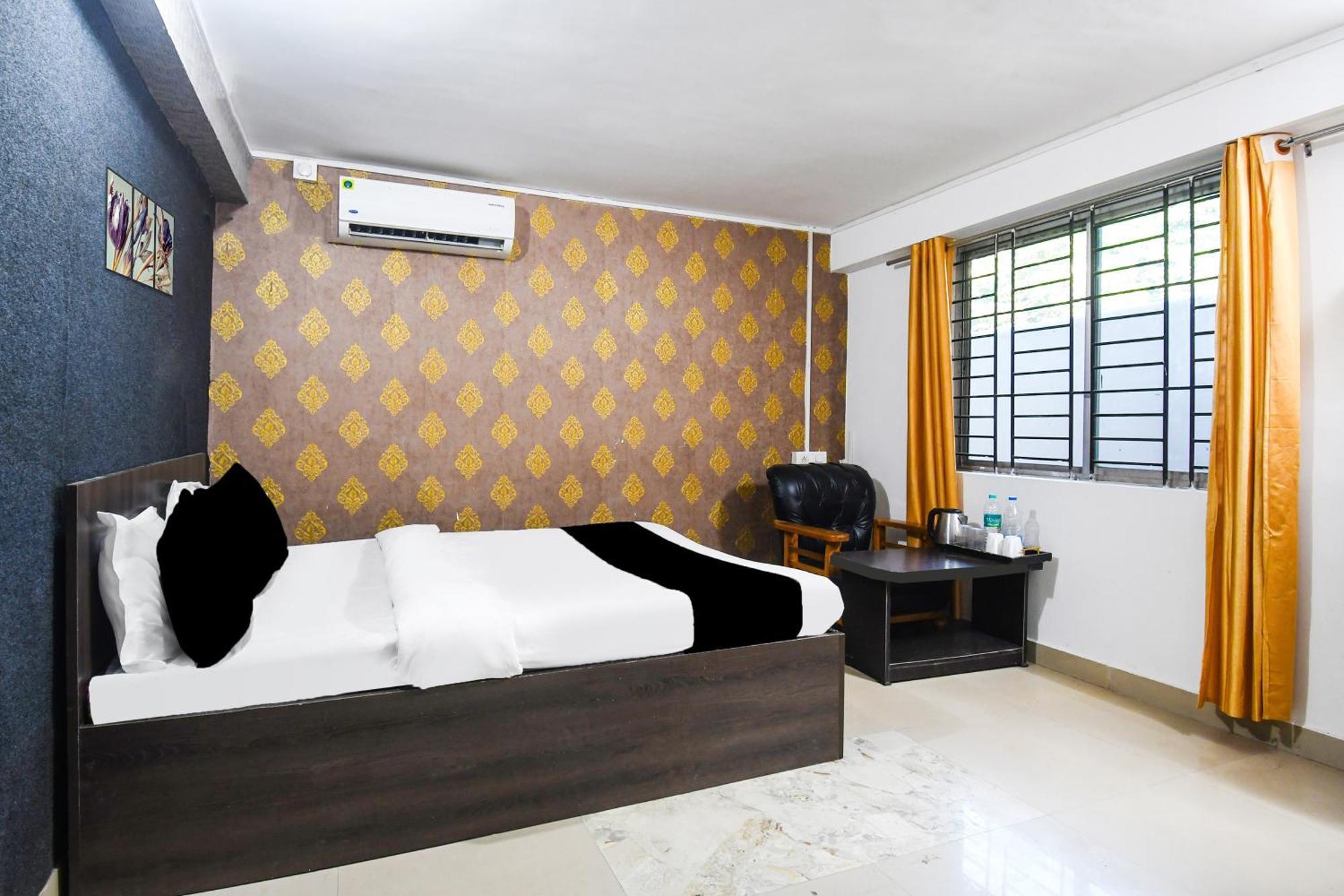 Super Hotel O Champasari Siliguri Formerly Four Fox Suits Panchanai المظهر الخارجي الصورة