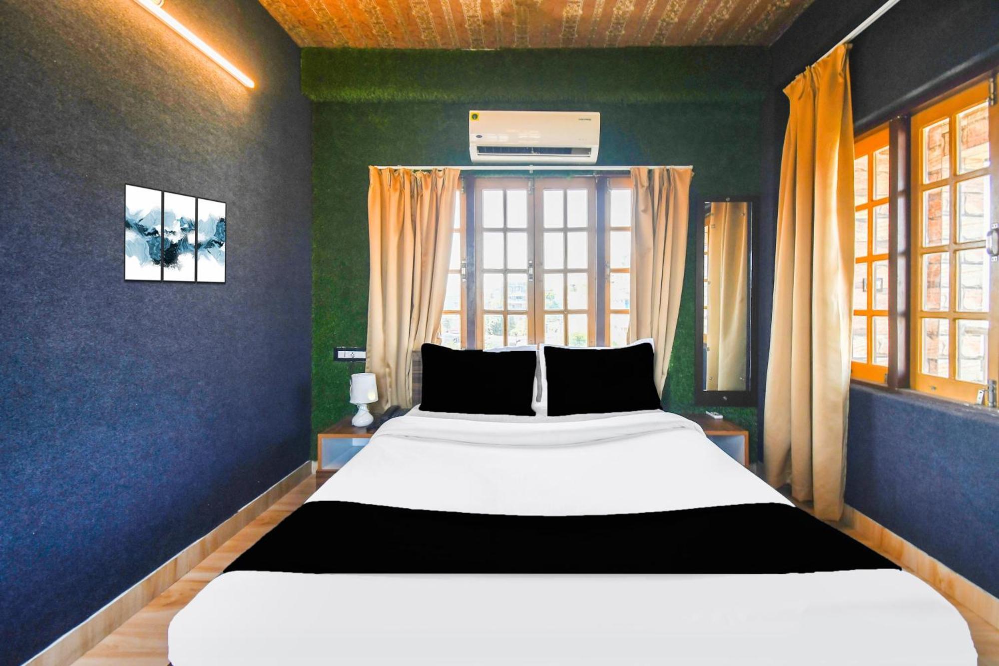 Super Hotel O Champasari Siliguri Formerly Four Fox Suits Panchanai المظهر الخارجي الصورة