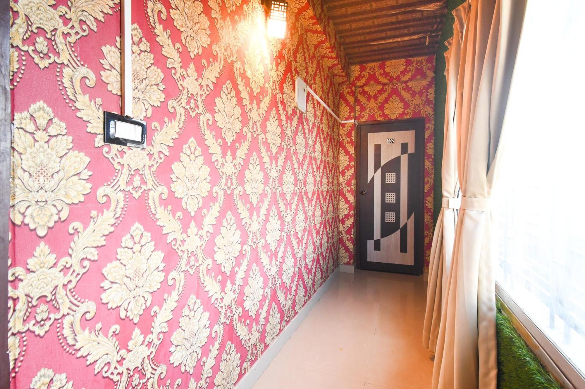 Super Hotel O Champasari Siliguri Formerly Four Fox Suits Panchanai المظهر الخارجي الصورة