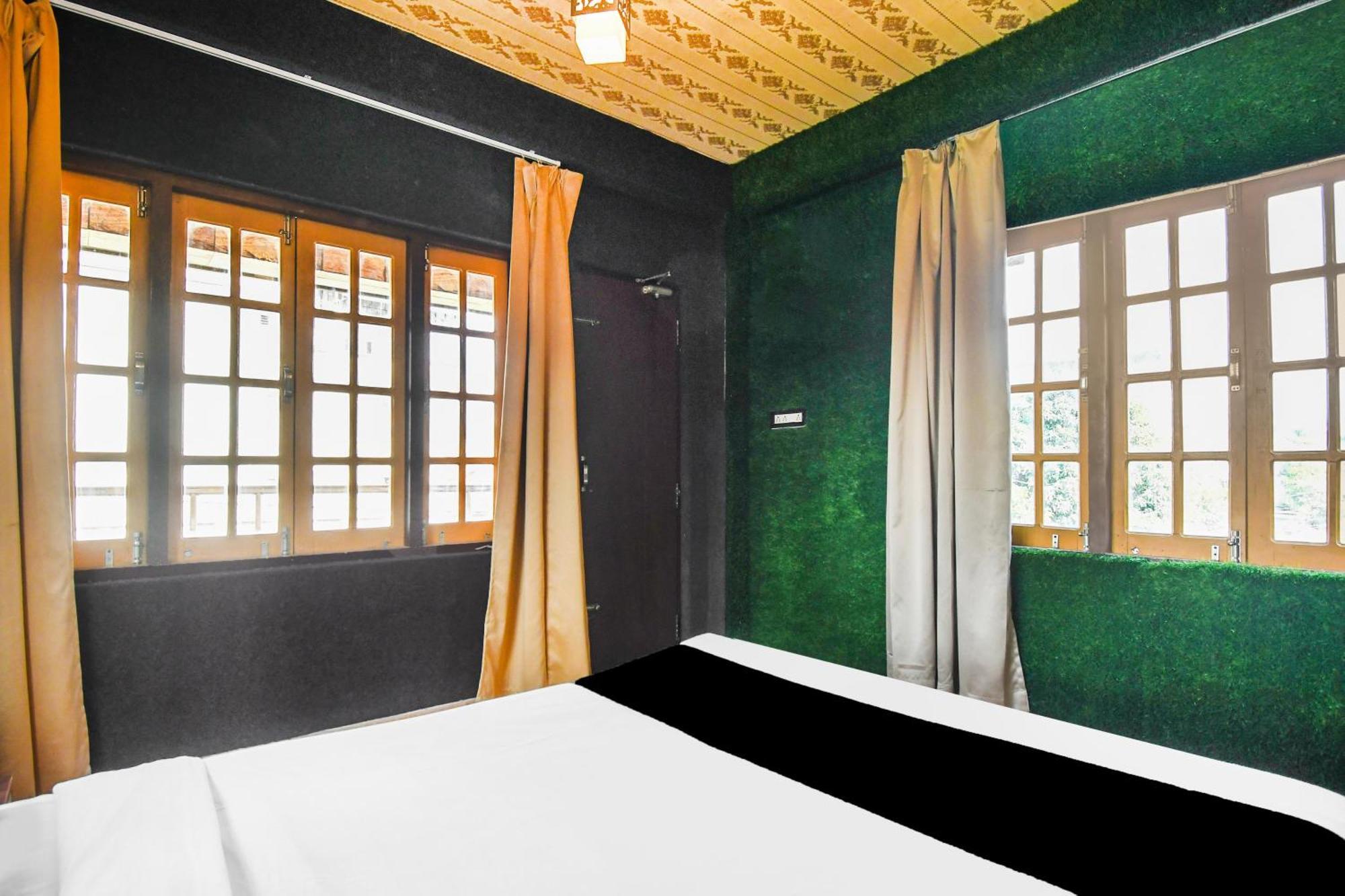 Super Hotel O Champasari Siliguri Formerly Four Fox Suits Panchanai المظهر الخارجي الصورة