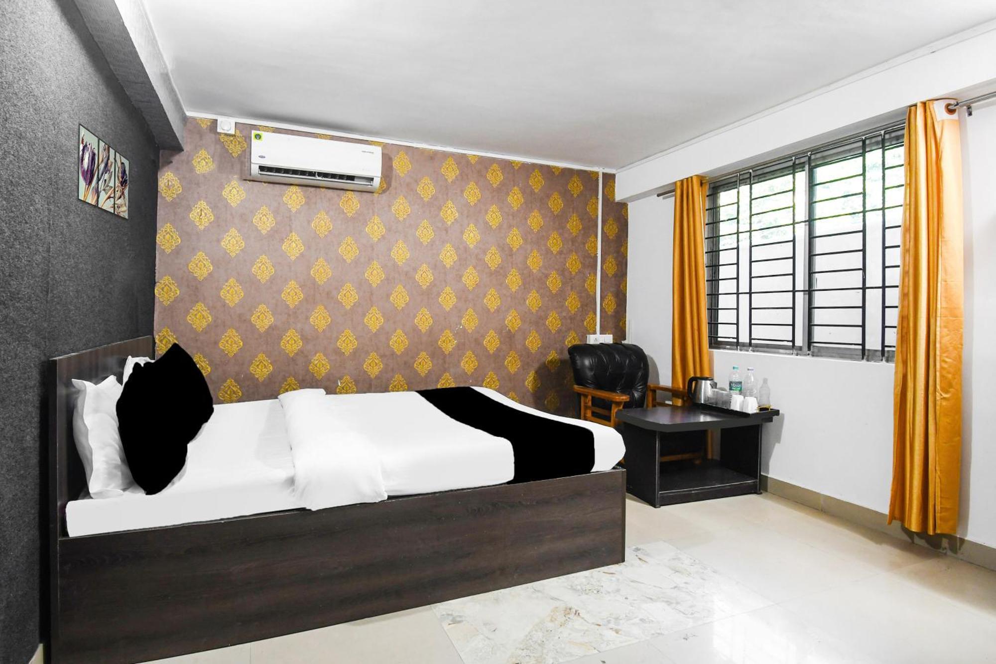 Super Hotel O Champasari Siliguri Formerly Four Fox Suits Panchanai المظهر الخارجي الصورة